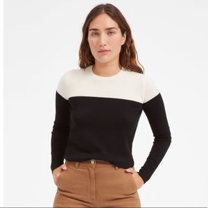 EVERLANE cashmere crew white/black sweater